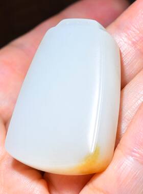 JJ031005新疆的猫29.8克白度浓郁似油糕的且末糖羊脂白玉无事牌