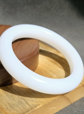 新疆的猫W091501 55.11克，浓糯凝脂般三高羊脂白玉俄料手镯