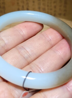 zg031105新疆的猫32.2克油脂感强烈白肉惊艳且末糖羊脂白玉贵妃镯