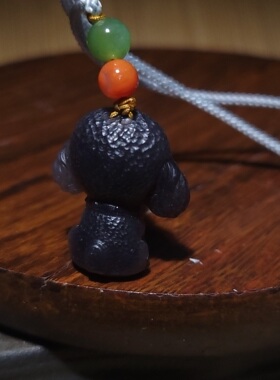 YQ012315   7.86克，可爱的烟青帝王紫可爱泰迪狗雕件  新疆的猫