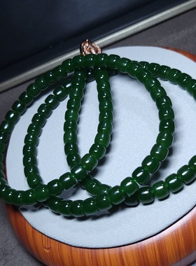 Z121306 60.6克超冰润油亮细腻少见浓浓辣绿色碧玉老型珠108禅串