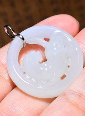 新疆的猫JJ122524  10.5克青海野牛沟羊脂白玉老虎18k白金挂件