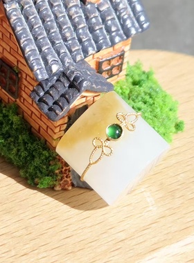 新疆的猫W112006 4.26克，18K金线+A货翡翠！且末三高挂坠