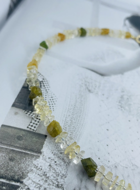 【透甜葡萄干】原创设计师黄水晶碧玺原石秀气小项链衬衫通勤毛衣