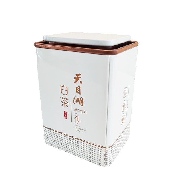 Tianmu Lake white tea leaves are picked at Mingqiantou with special fragrance