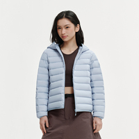 版型利落显瘦！波司登三防轻薄羽绒服连帽