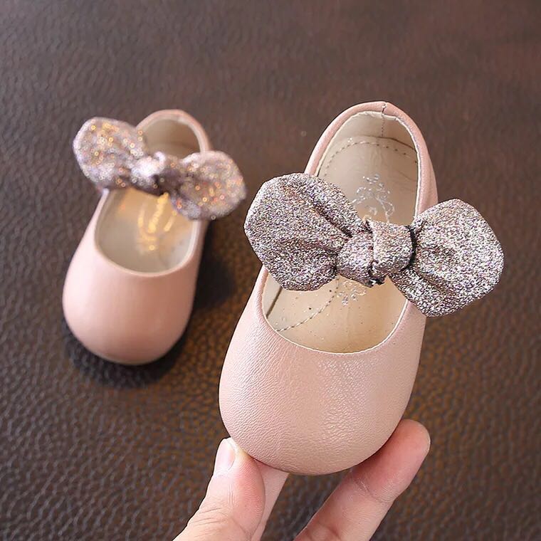秋新款女宝宝0-3岁单鞋婴儿周岁生日公主鞋宝宝学步鞋软底小皮鞋