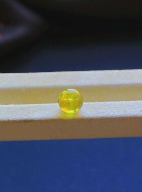 天然碧玺近雀黄/柠檬黄圆珠顶珠