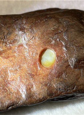 黄白河磨玉原石和田玉籽料析木料