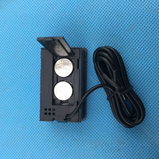 Electronic thermometer Refrigerator thermometer Fish tank thermometer Digital display thermometer Embedded with probe