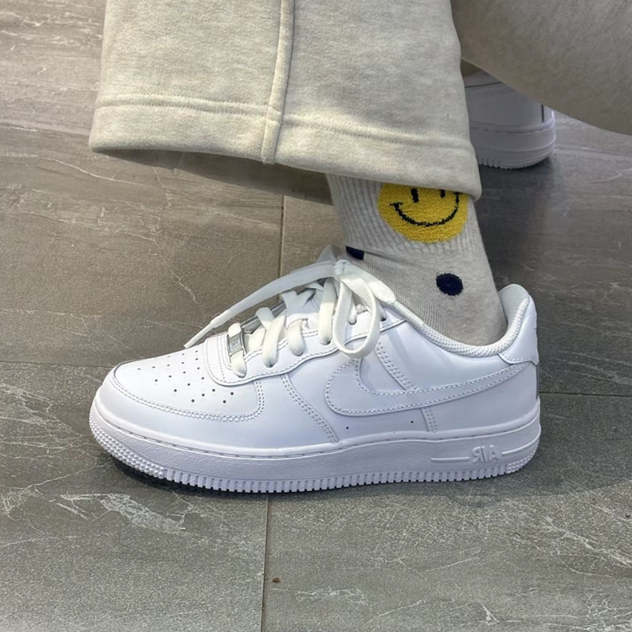 耐克/Nike 纯白空军一号AF1大童运动鞋低帮休闲运动鞋 FV5951-111,淘宝优惠券,粉丝福利购,淘宝优惠卷