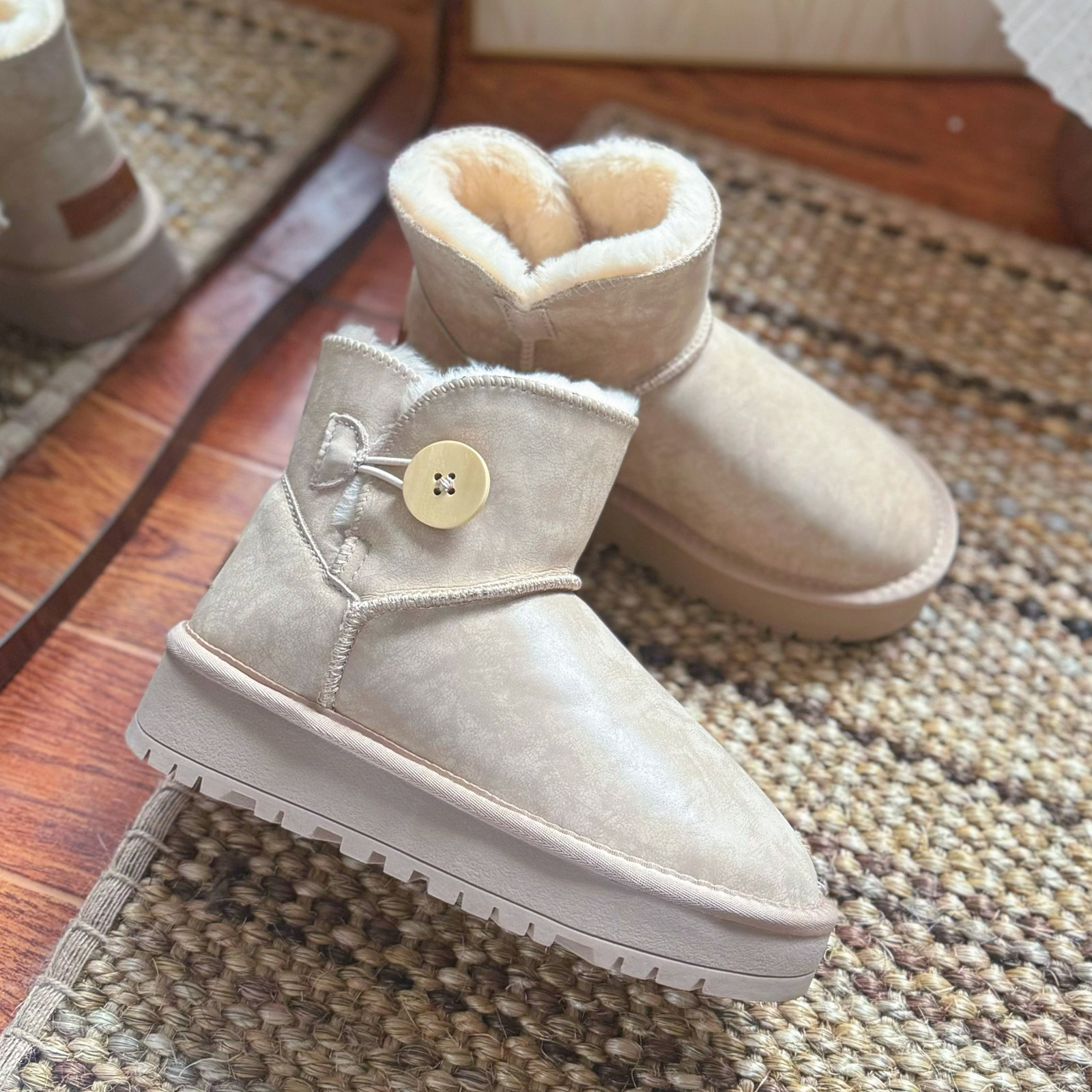 防水雪地靴女2025年冬季新款厚底增高皮毛一体东北加绒加厚棉靴子