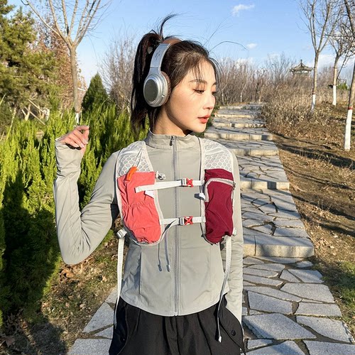 越野跑步背包户外骑行双肩包男专业马拉松水袋徒步轻量化小登山包 - 图1