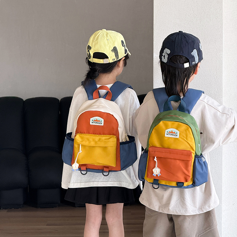 儿童双肩包幼儿园拼色简约休闲小书包男女童大中小班开学出游背包