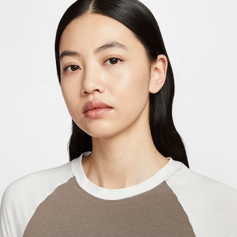 耐克女短袖秋季新款休闲复古拼接撞色数字印花运动T恤HV4993-134,淘宝优惠券,粉丝福利购,淘宝优惠卷