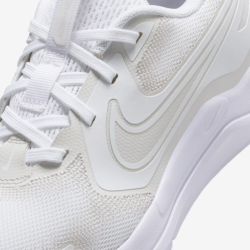 Nike耐克女鞋2025秋Cosmic Runner大童防滑耐磨运动鞋HM4402-102 - 图2