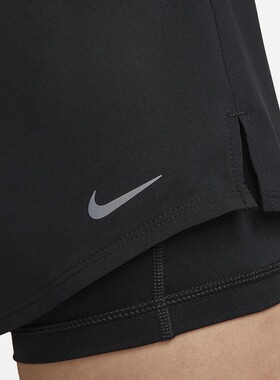 耐克NIKE DRI-FIT ONE 女子速干中腰二合一跑步短裤DX6013-010