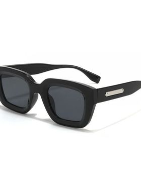 New Retro Square Men And Women With The Same Sunglasses Fash
