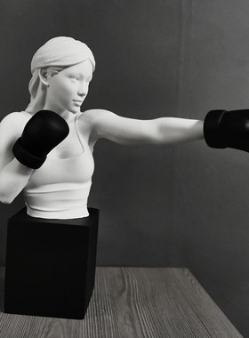 现代北欧酒店树脂拳击手摆件