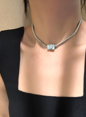 小众独特蓝色滴釉小相机项链