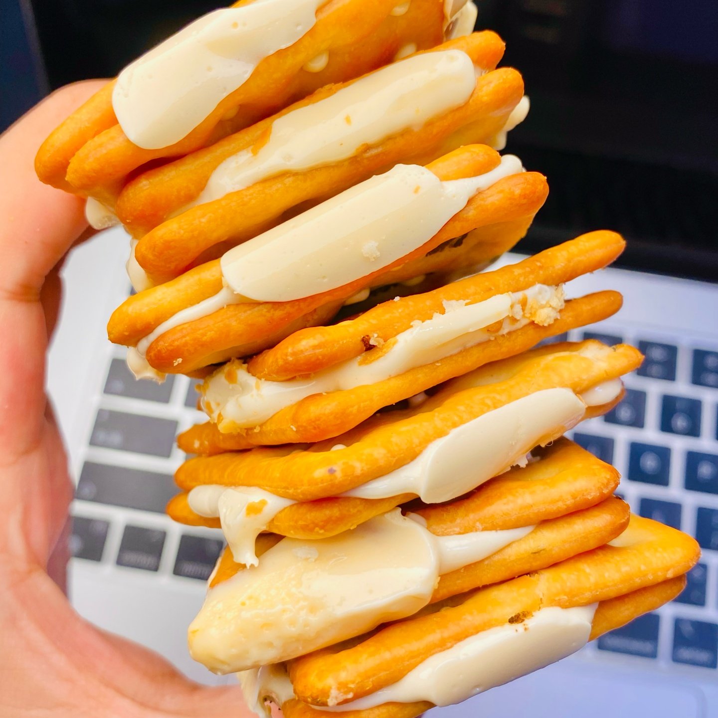 花吃点香葱牛轧糖夹心饼干 牛扎台湾古早手工曲奇网红休闲零食,淘宝优惠券,粉丝福利购,淘宝优惠卷