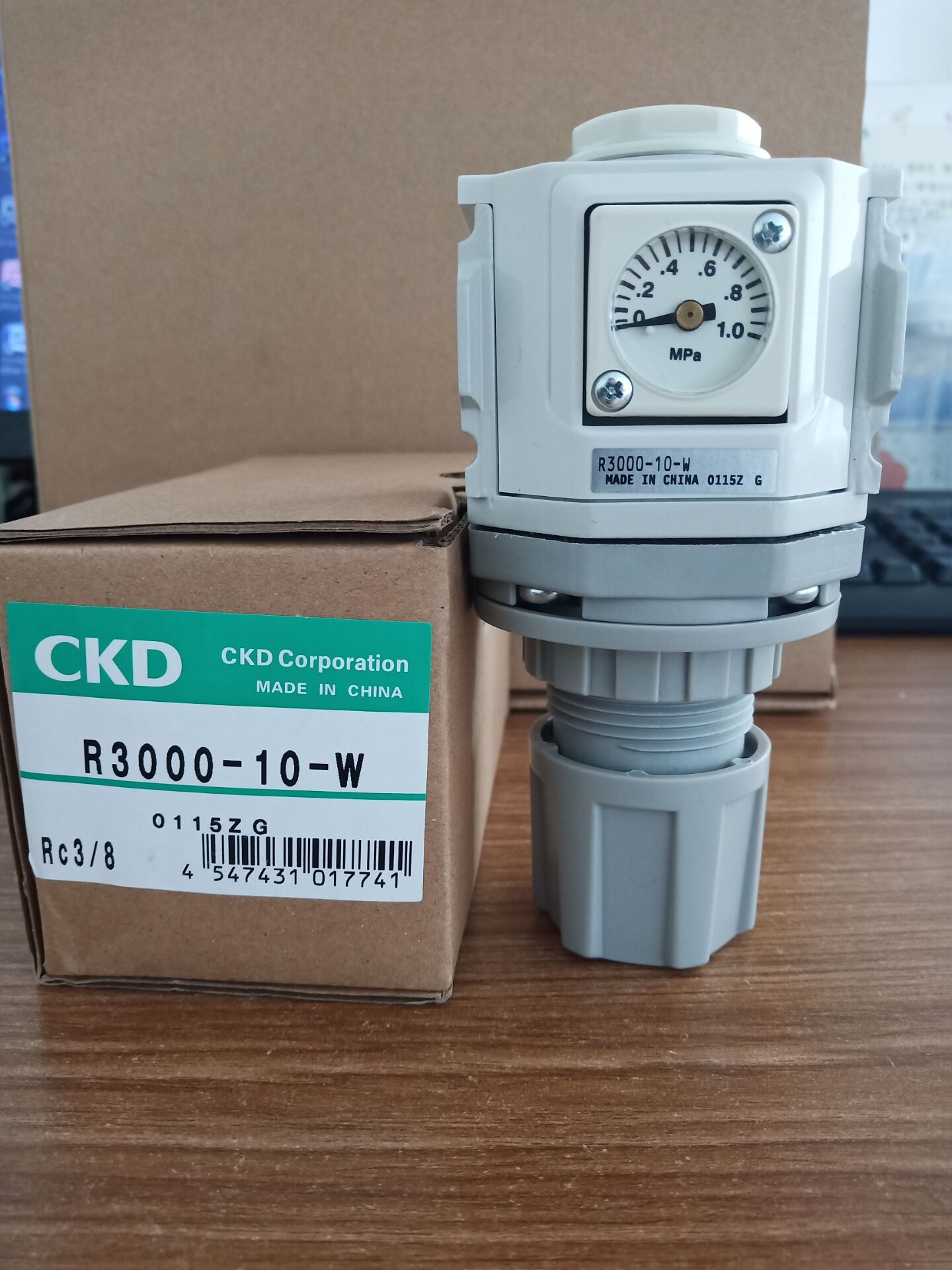 CKD/原装正品减压阀R4000-/10/8/15-W-T8/N-G50P-B3W-BWG45P-G49P-图3