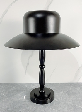 简约创意轻奢实木黑色帽子样板间