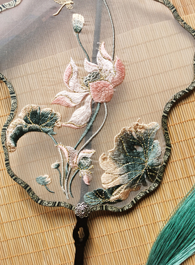 荷花刺绣团扇单面古风舞蹈扇子汉服宫扇异形汉服走秀圆扇演出拍照