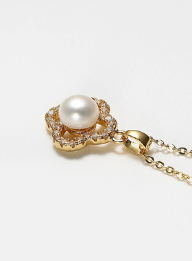 戴拉时尚四叶花天然淡水珍珠项链