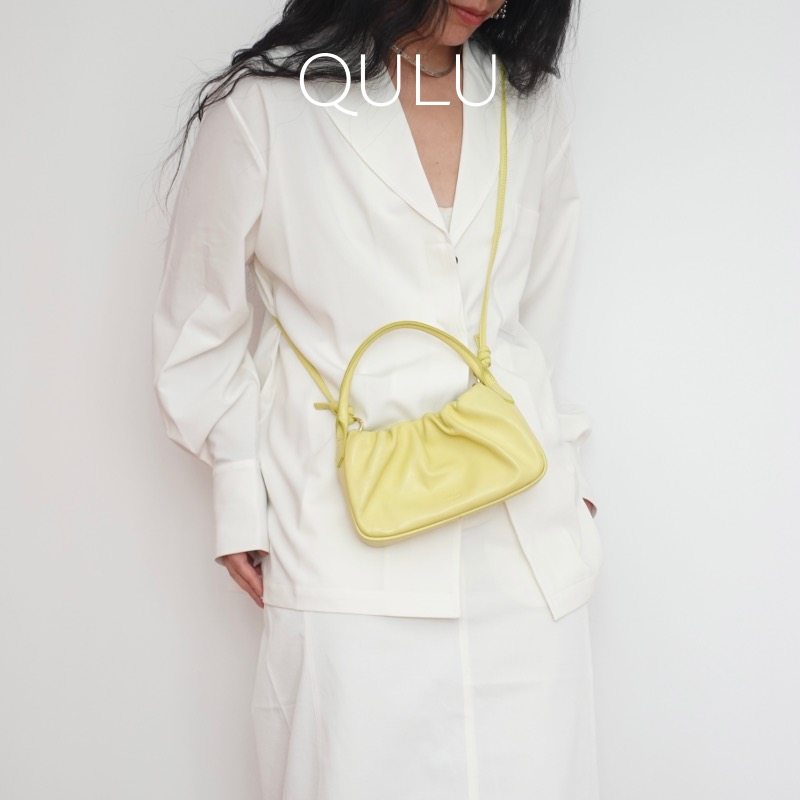 QULU轻奢设计师款羊皮云朵包小众白色手拎包2025新款斜挎手机包 - 图1