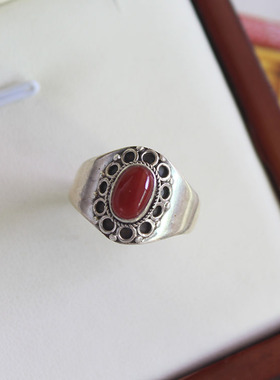 925纯银镶嵌红宝石个性复古戒指