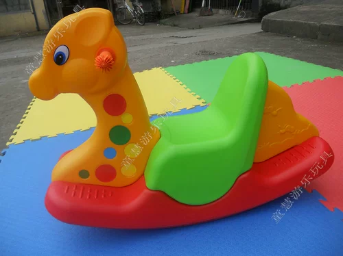 Детские пластиковые качели для детского сада, качающаяся машина для домашнего использования, увеличенная толщина, три цвета