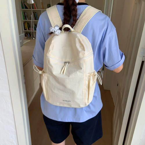 小众轻便双肩包包女2025新款简约大容量短途旅行背包学生上课书包 - 图0