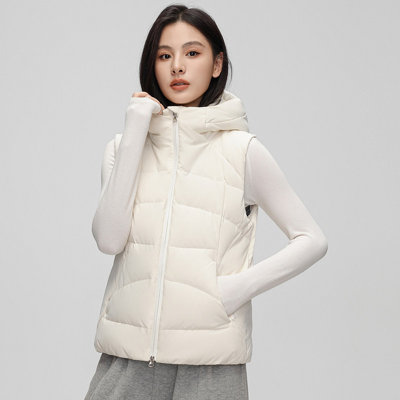 雪中飞2025轻薄短款羽绒马甲女款新款秋冬季时尚保暖薄款显瘦外套,淘宝优惠券,粉丝福利购,淘宝优惠卷