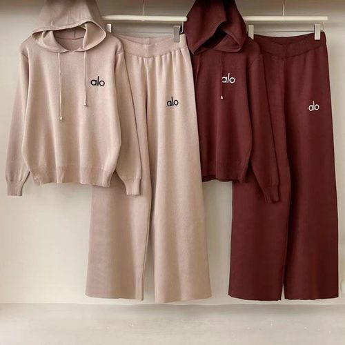 时尚连帽抽绳休闲运动潮字母秋冬新款女毛衣上衣阔腿裤针织两件套 - 图2