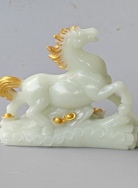批发仿 白玉生肖马摆件 树脂夜光马动物家居办公摆件工艺品