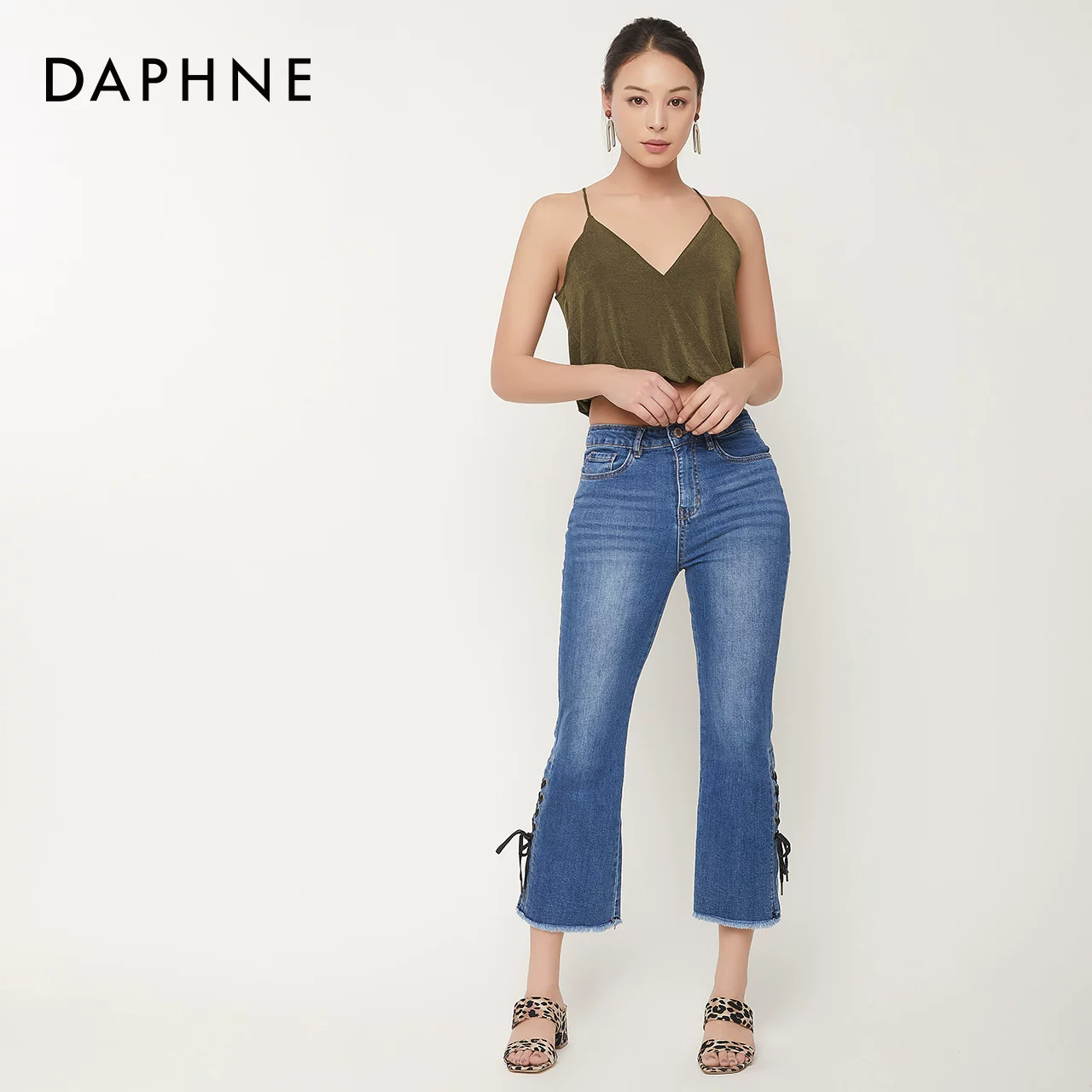[Daphne/达芙妮时尚潮流野性豹纹粗跟女凉鞋1019303294]