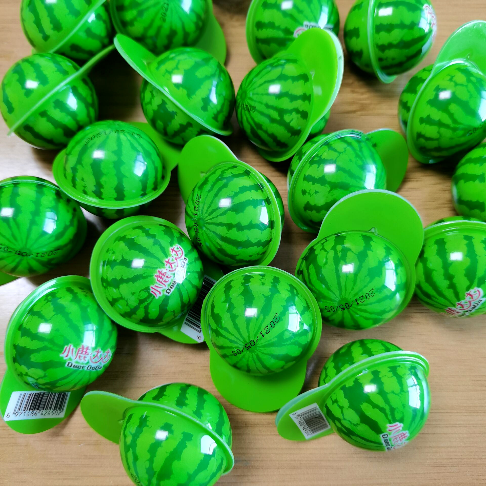 小鹿达达胖嘟嘟爆浆地球西瓜3D眼珠夹心圣诞橡皮水果软糖儿童零食,淘宝优惠券,粉丝福利购,淘宝优惠卷