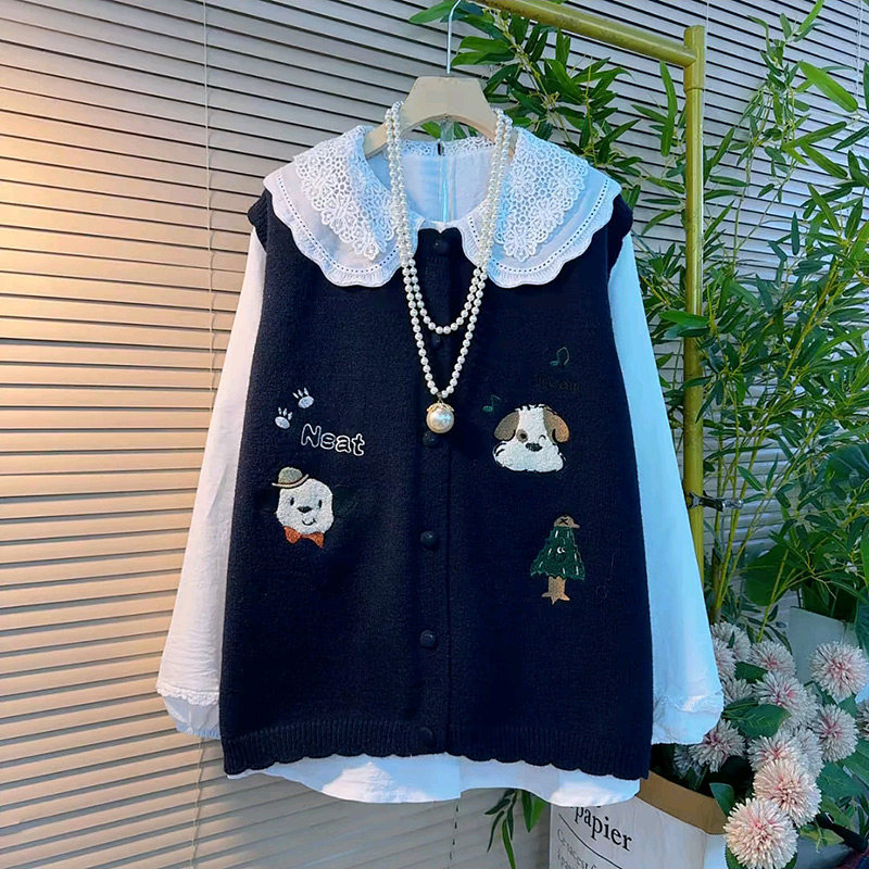 减龄卡通刺绣遮肉针织马甲胖妹妹甜美娃娃领长袖衬衫新款大码女装,淘宝优惠券,粉丝福利购,淘宝优惠卷