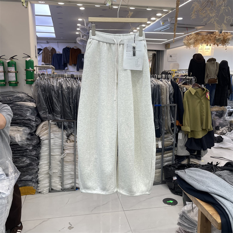 3R3正版冬季韩版松紧高腰加绒加厚宽松百搭弯刀裤阔腿长裤女66365,淘宝优惠券,粉丝福利购,淘宝优惠卷