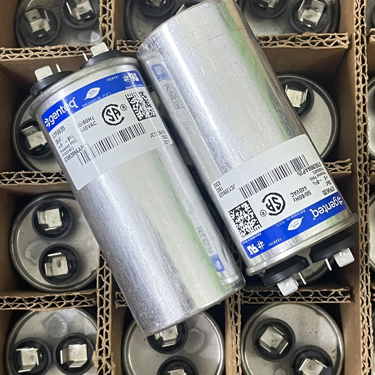 全新美国龙标 capacitors 97F9635 30UF 440VAC胆机滤波油浸电容-图0