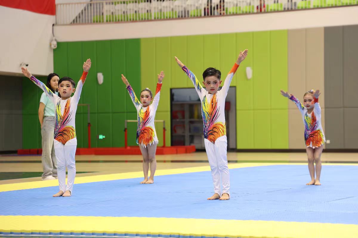 儿童花球啦啦队服女专业定制啦啦操比赛表演服装成人艺术健美操服 - 图3