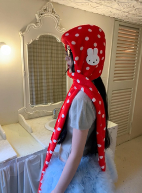 红色波点兔子巴拉克拉法帽