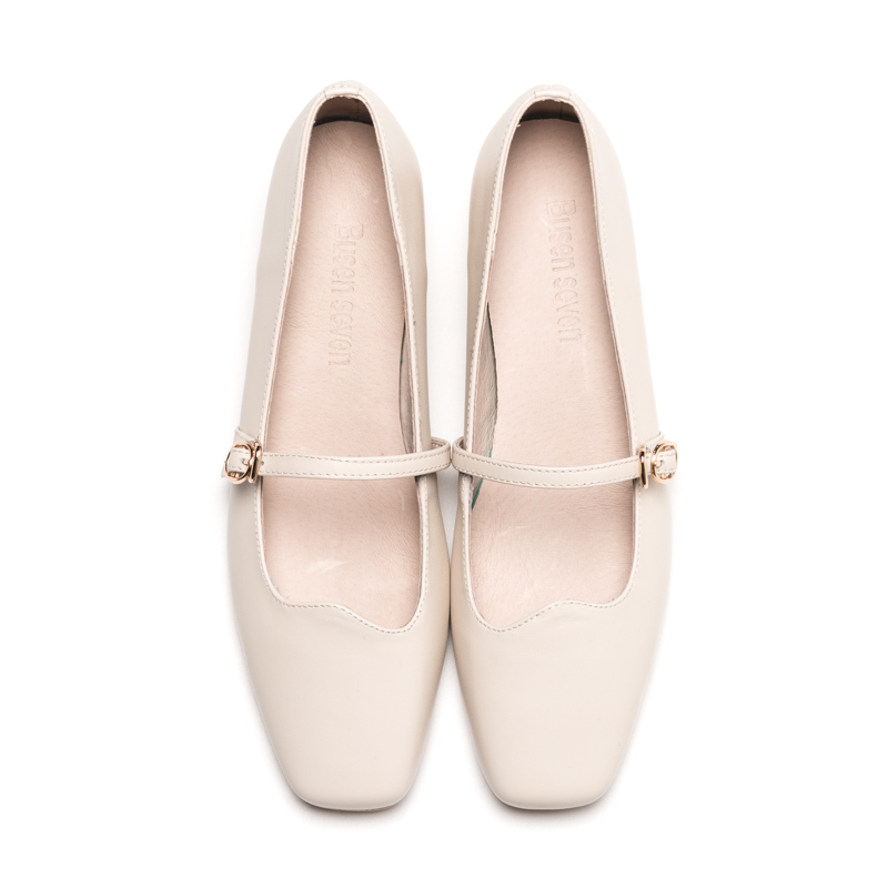 柒步森林柒步森林春秋新款仙女风文艺真皮红色方头浅口中粗跟玛丽珍单鞋女3