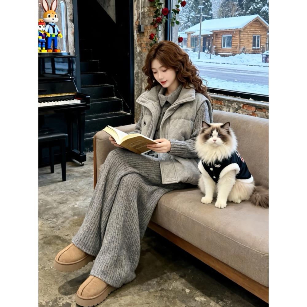 入冬穿搭一整套装女大码胖mm棉服马甲针织衫休闲裤简约慵懒三件套 - 图1