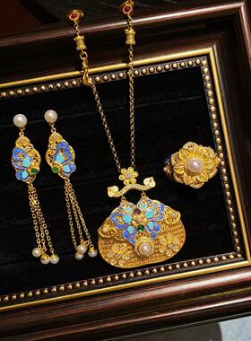 水贝黄金足金999幕春色吊坠手镯戒指耳饰珐琅蝴蝶送女友情人节