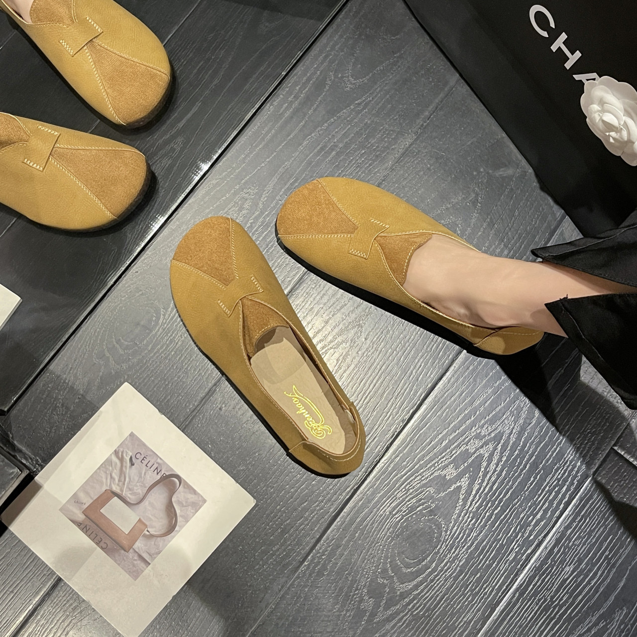 2024春秋新款软底软面百搭休闲豆豆单鞋女平底复古舒适防滑妈妈鞋,淘宝优惠券,粉丝福利购,淘宝优惠卷