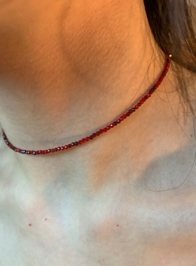 手作原创款 黑红渐变尖晶石choker颈链小众细闪氛围感显白锁骨链