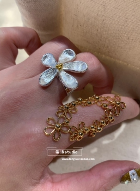 “永生花”金色镂空花朵夸张食指戒指叠戴拉丝花朵指环小众高级感
