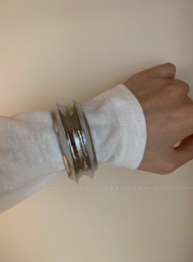 极简线条感 银色开口手镯女众高级感冷淡风金属手环可调节手饰品